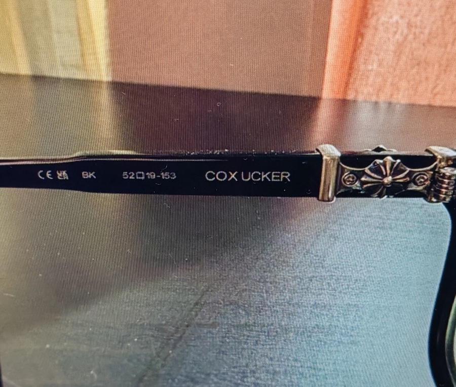 Hermh ブラックメタル　BLACKL Ochelari de soare Chrome Hearts - la pret atractiv pe Tressori
