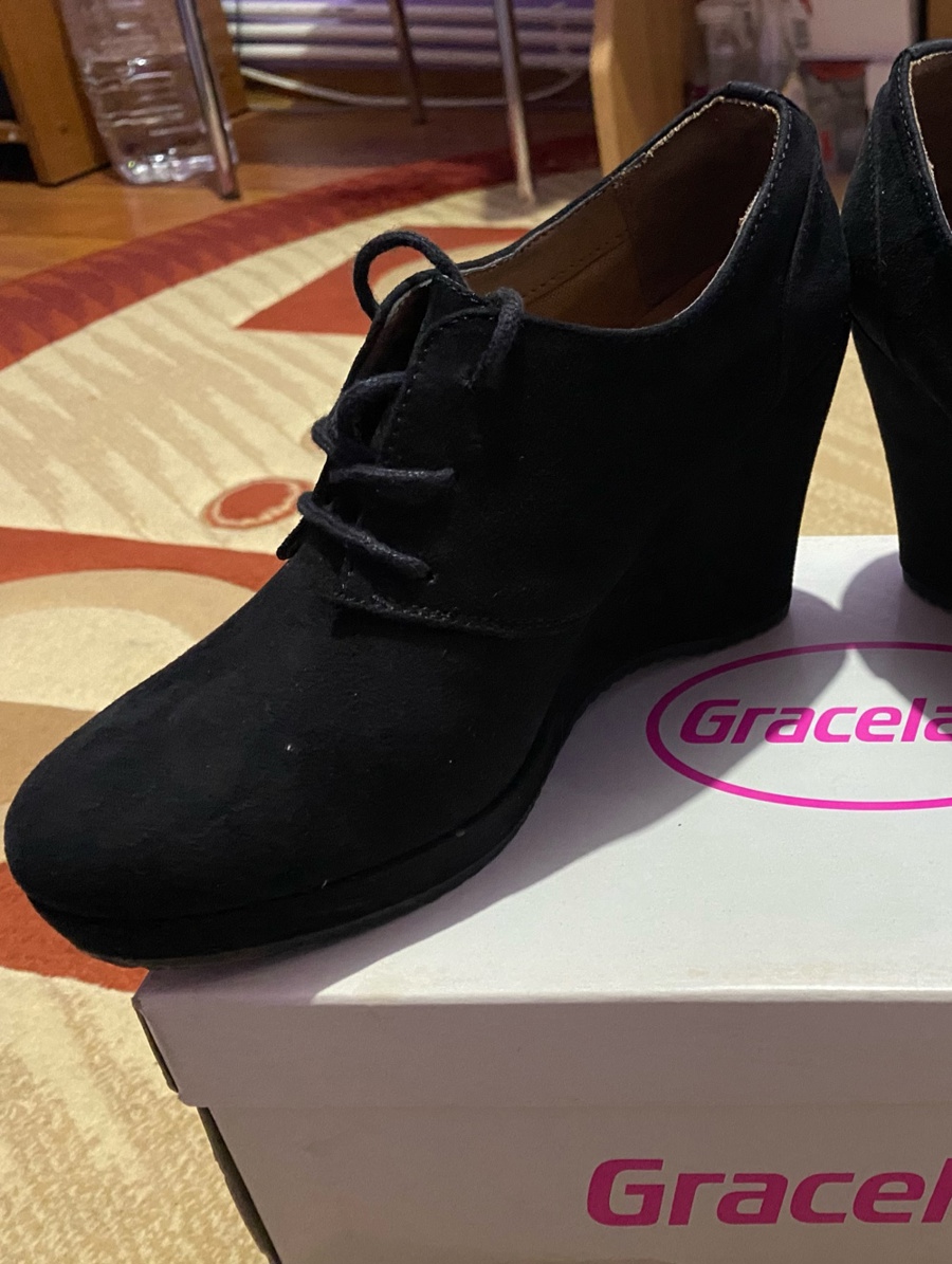  Botine cu toc înalt, EU 37