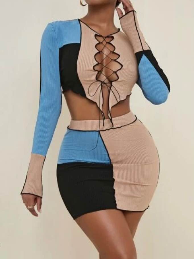  Costum, S
