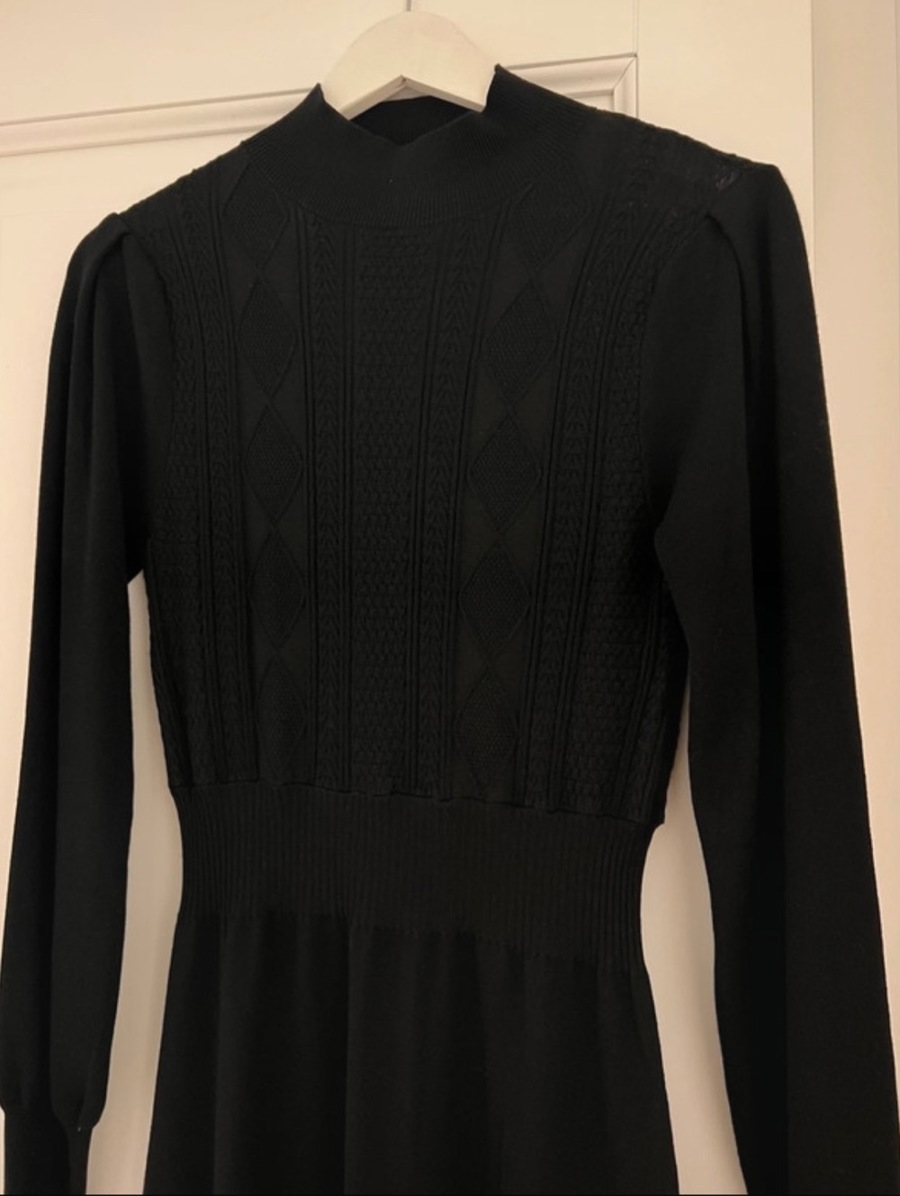  Rochie de zi, M