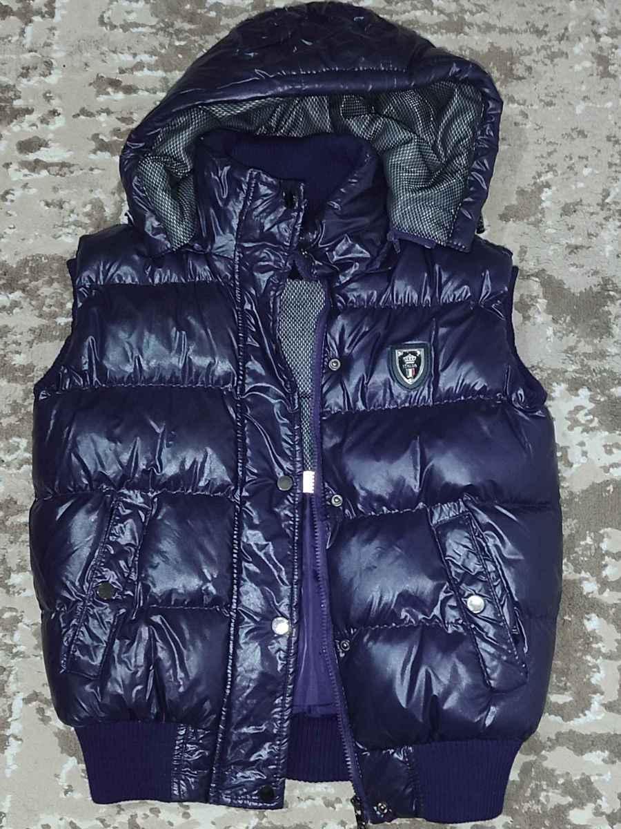  Vestă, S