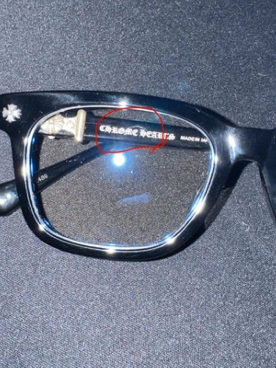 Ochelari de soare Chrome Hearts - la pret atractiv pe Tressori