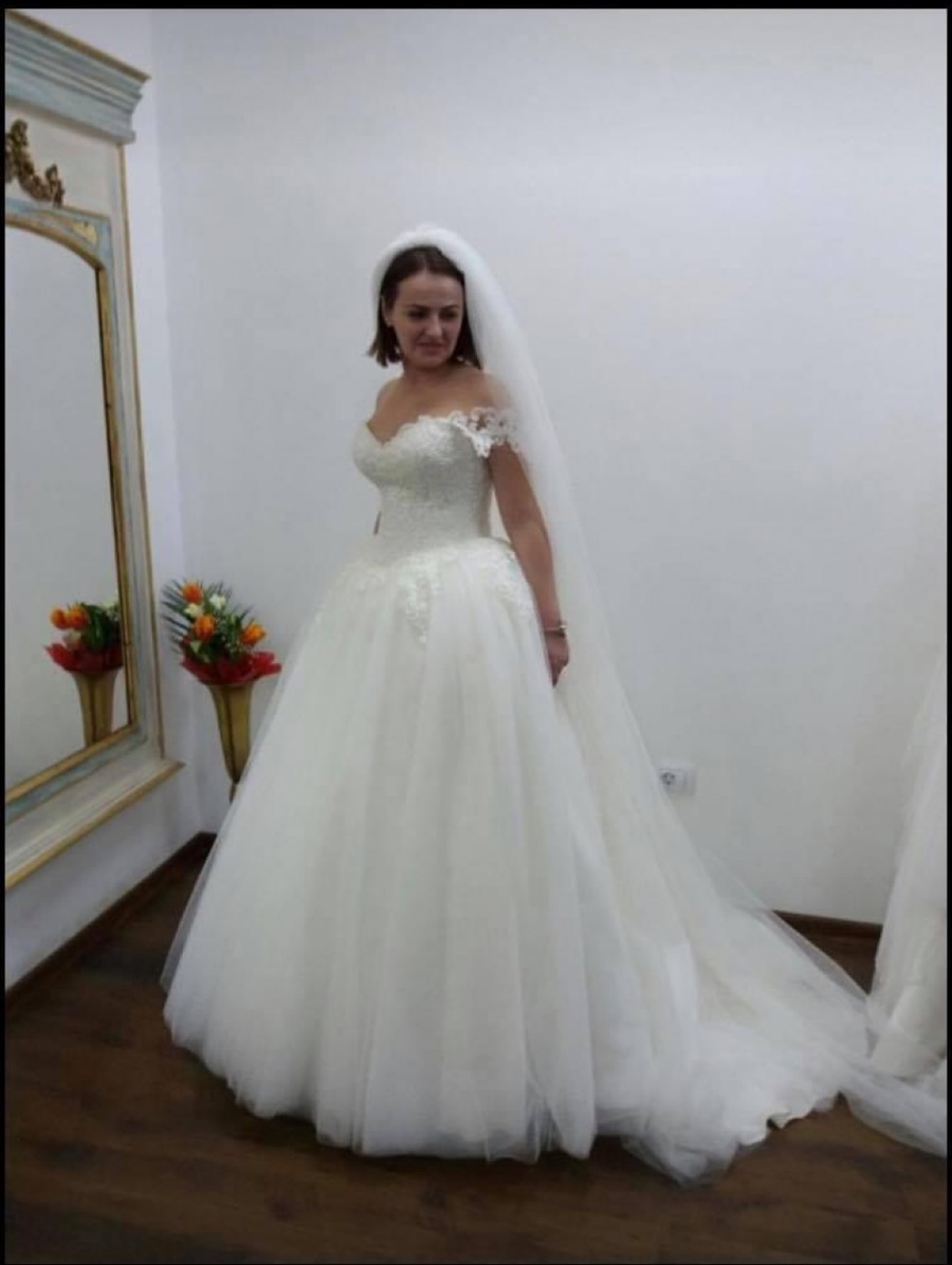  Rochie de mireasă