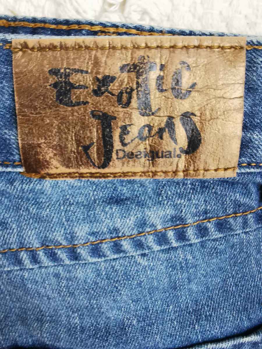  Jeans scurți, 26