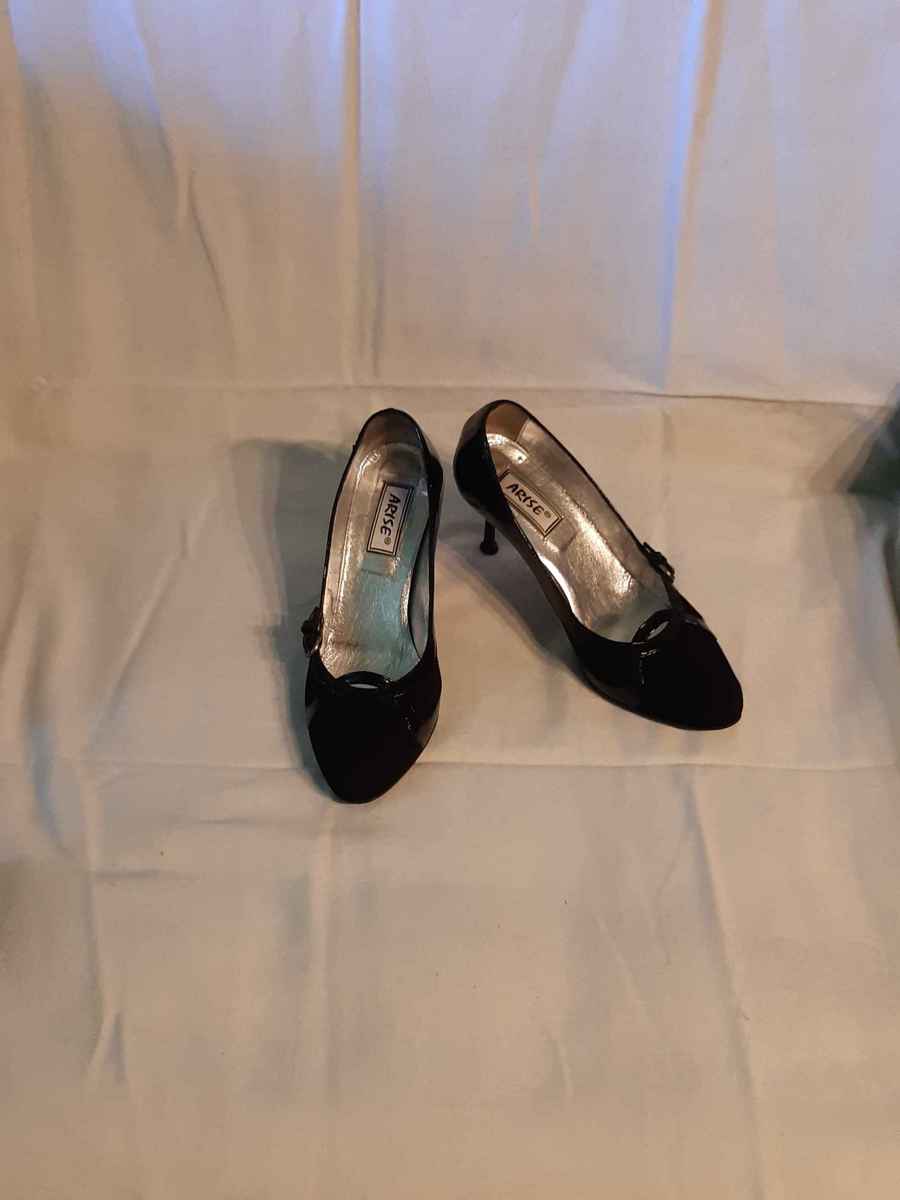  Pantofi cu toc mediu, EU 38