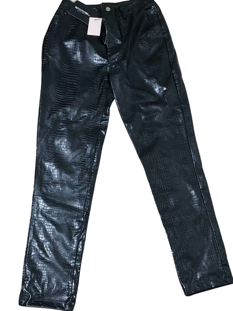  Pantaloni drepți, S