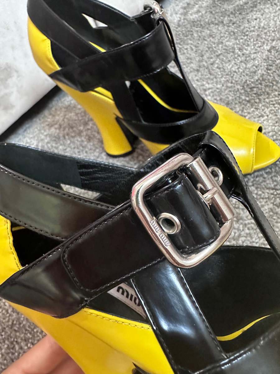  Pantofi cu toc înalt, EU 39
