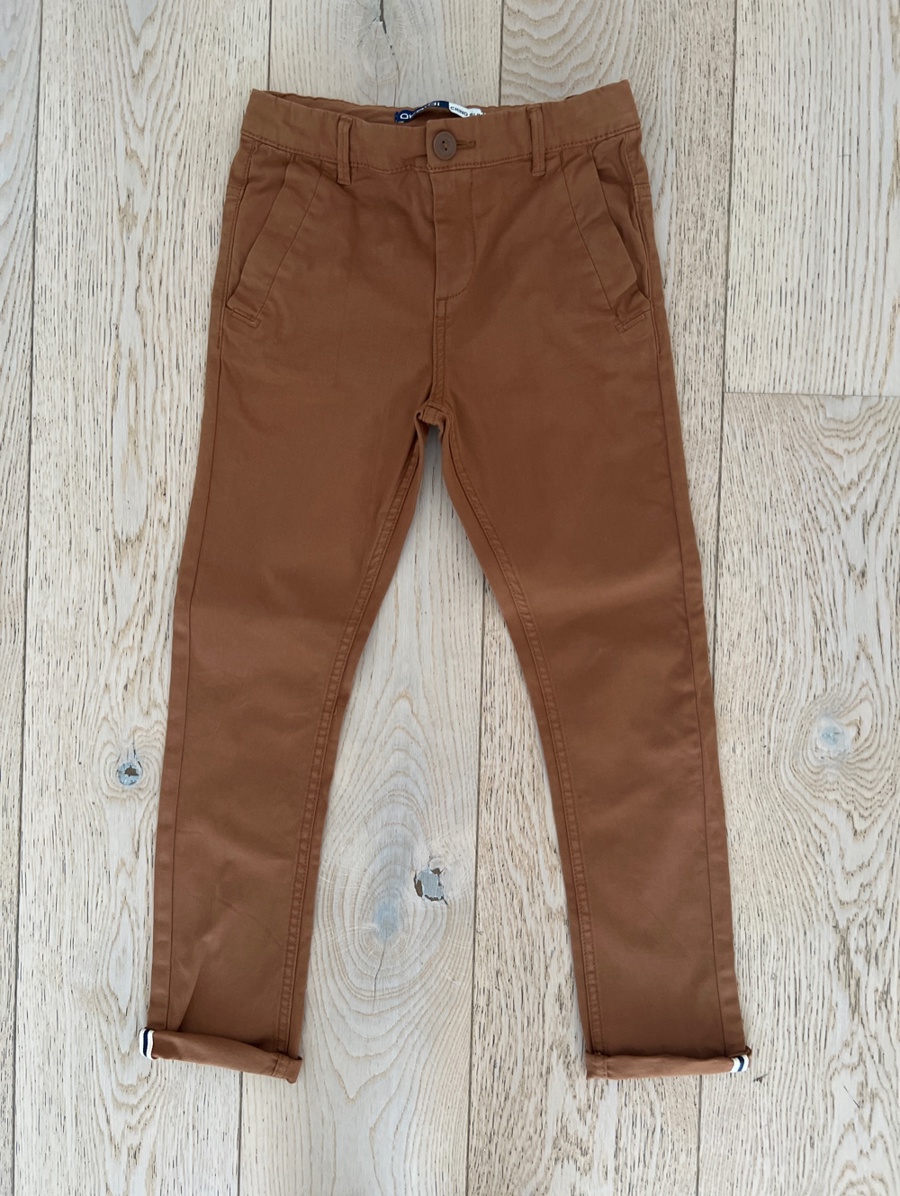  Pantaloni, 7-8 ani
