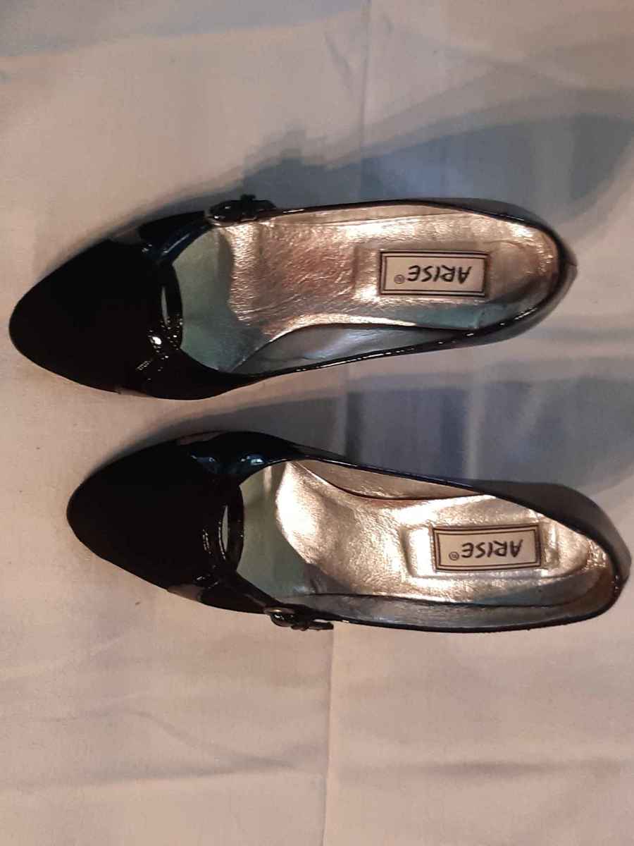  Pantofi cu toc mediu, EU 38