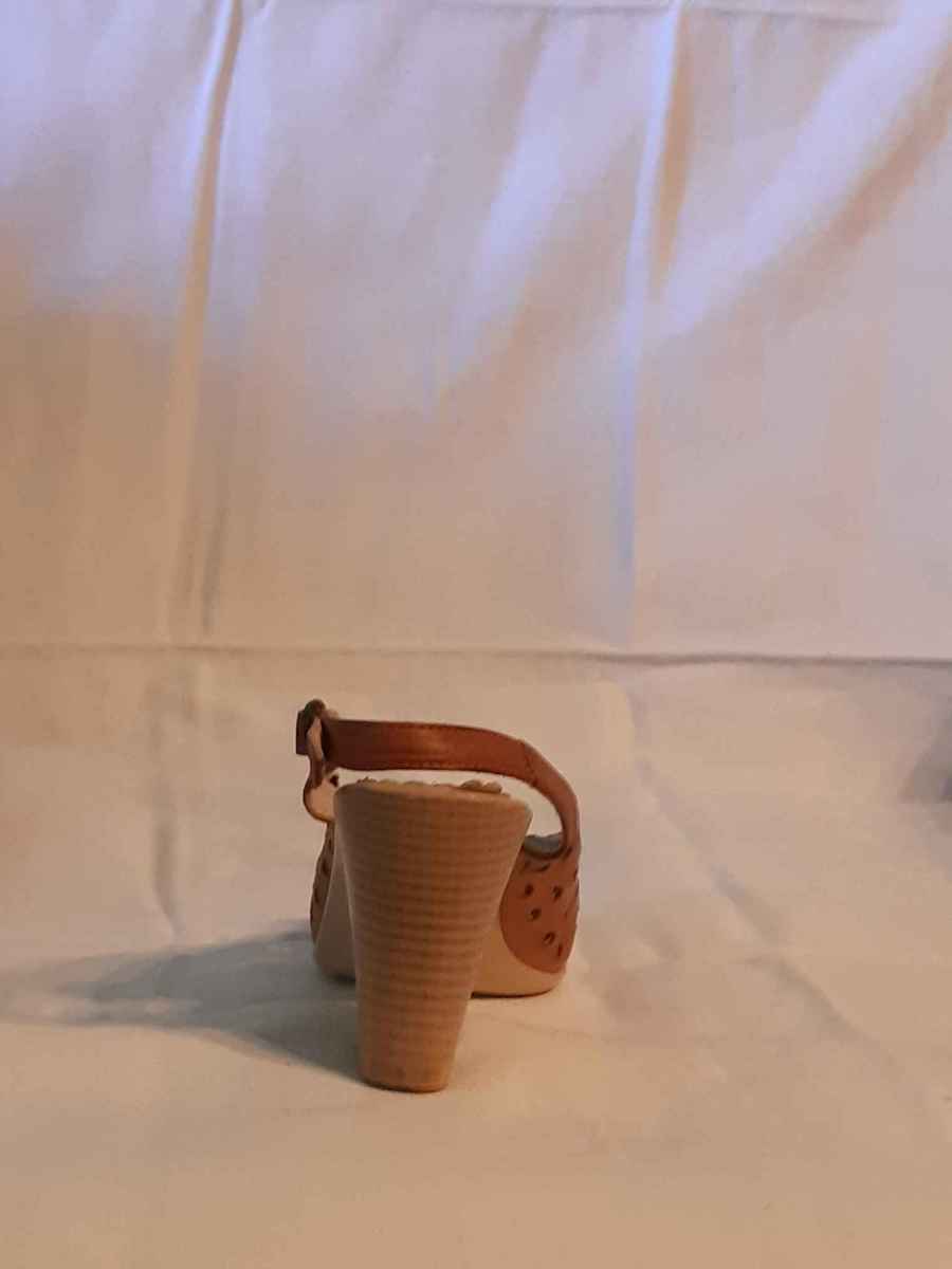  Pantofi cu toc mediu, EU 38