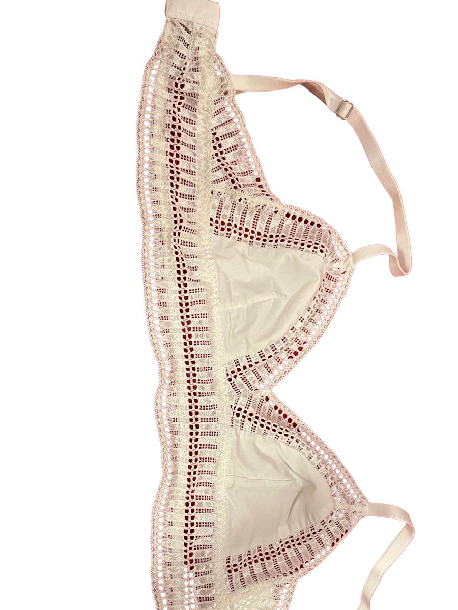  Sutien, M