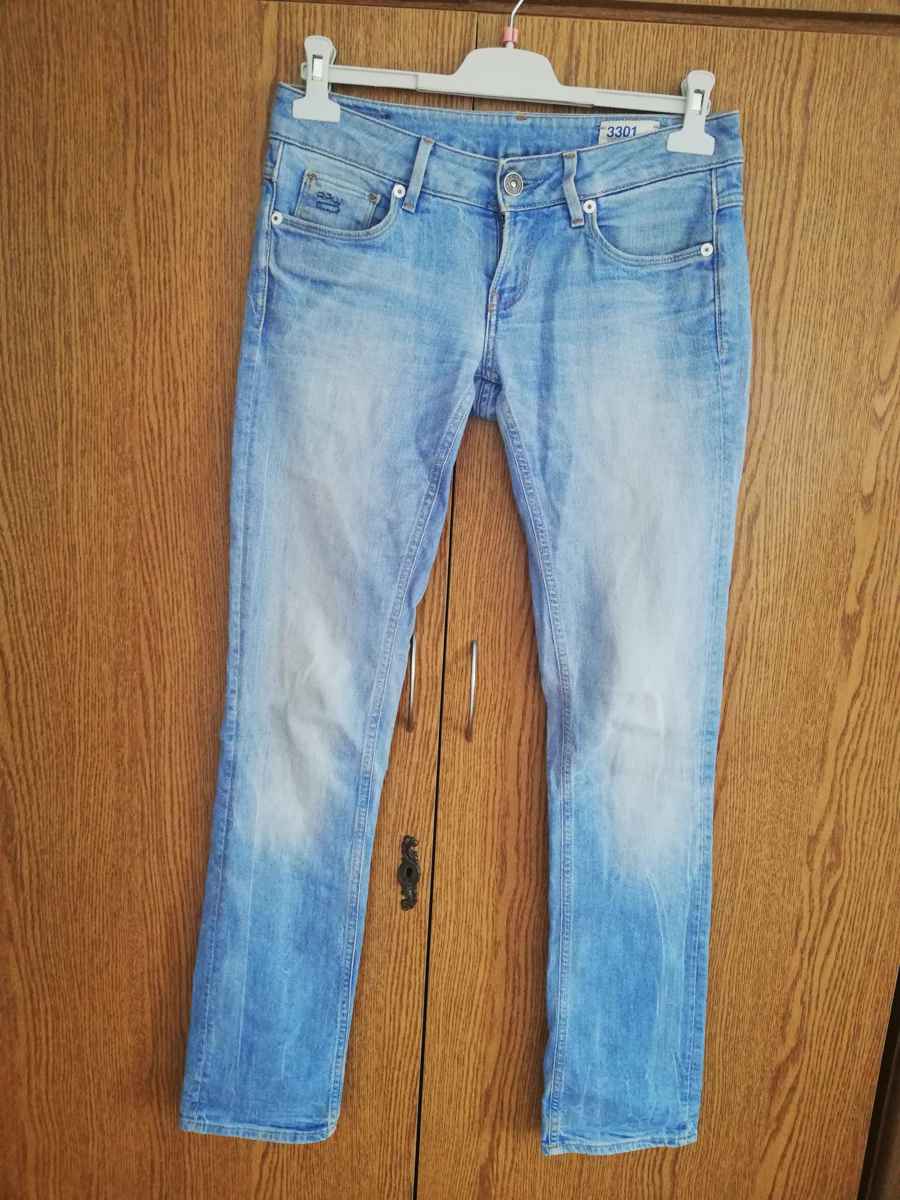  Jeans drepți, 29
