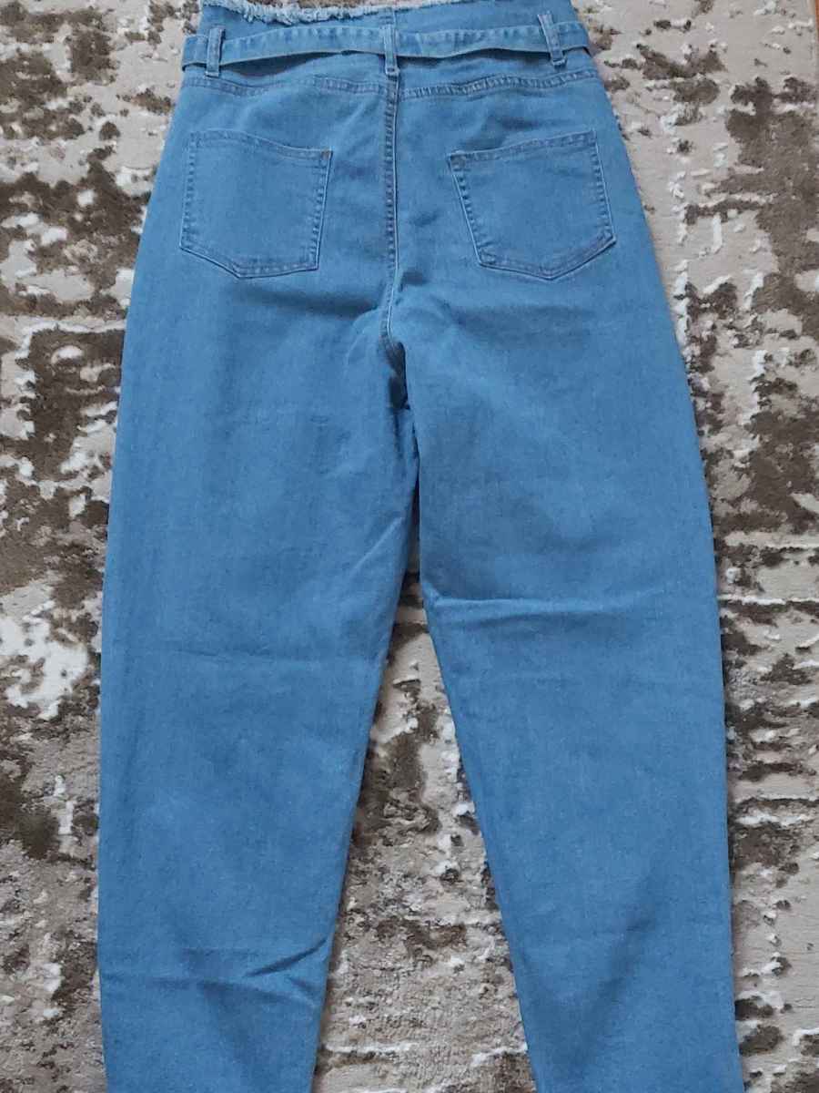  Pantaloni conici, S