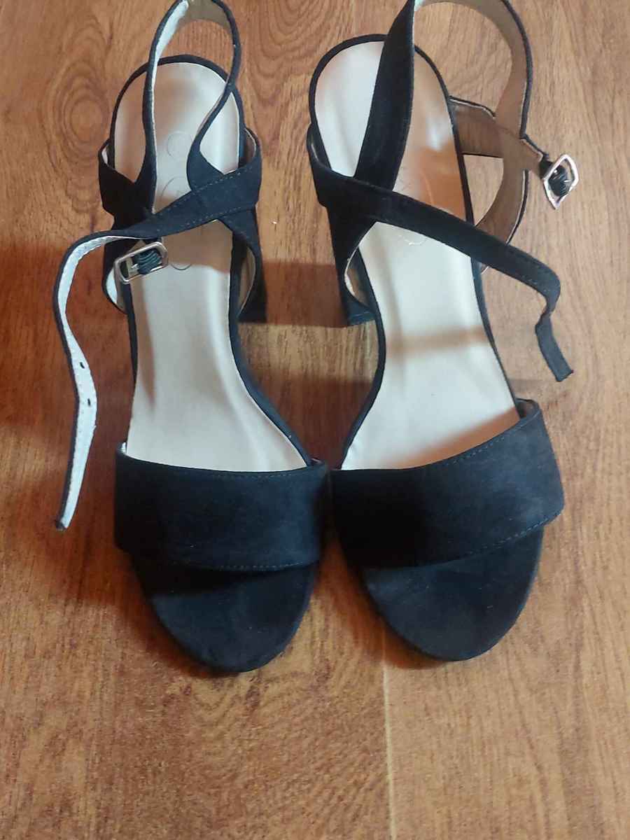  Sandale cu toc, EU 36