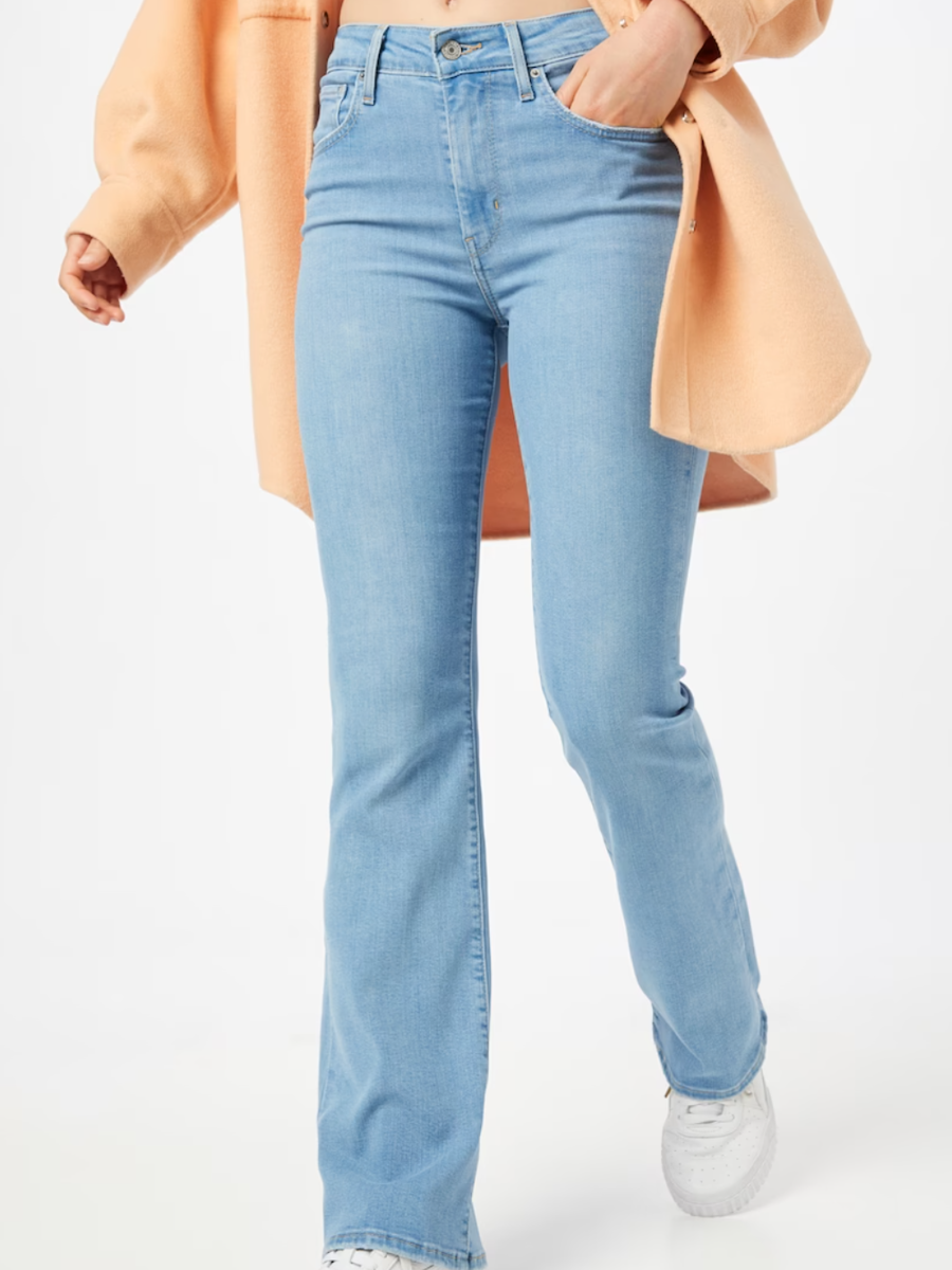  Jeans evazați, 26