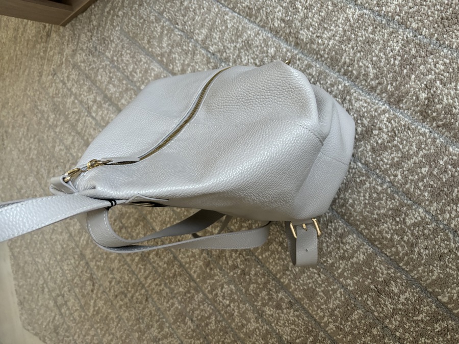  Geantă tip rucsac