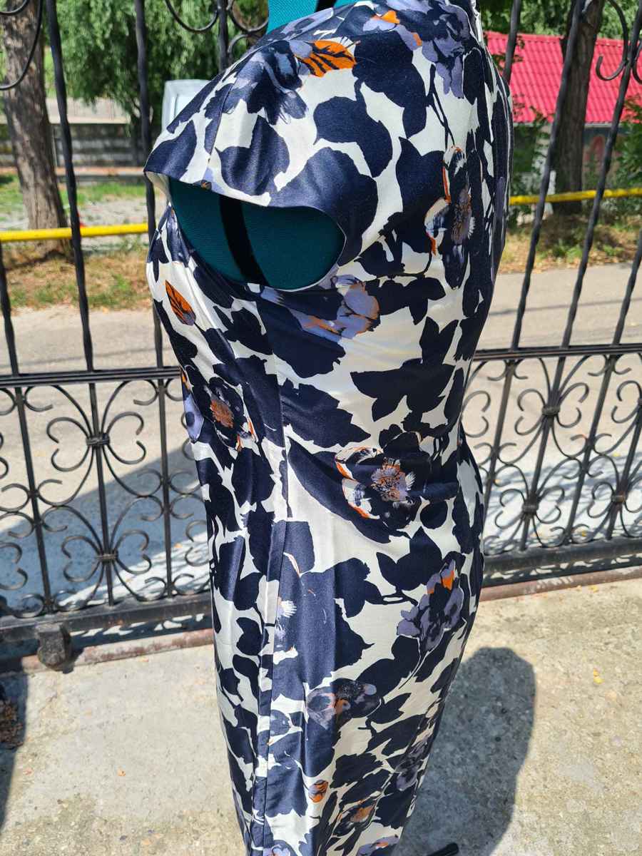  Rochie de zi, M