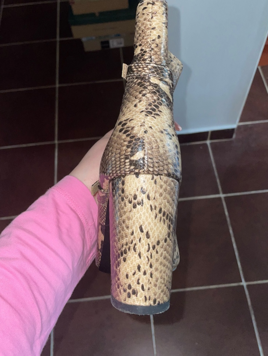  Botine cu toc înalt, EU 38