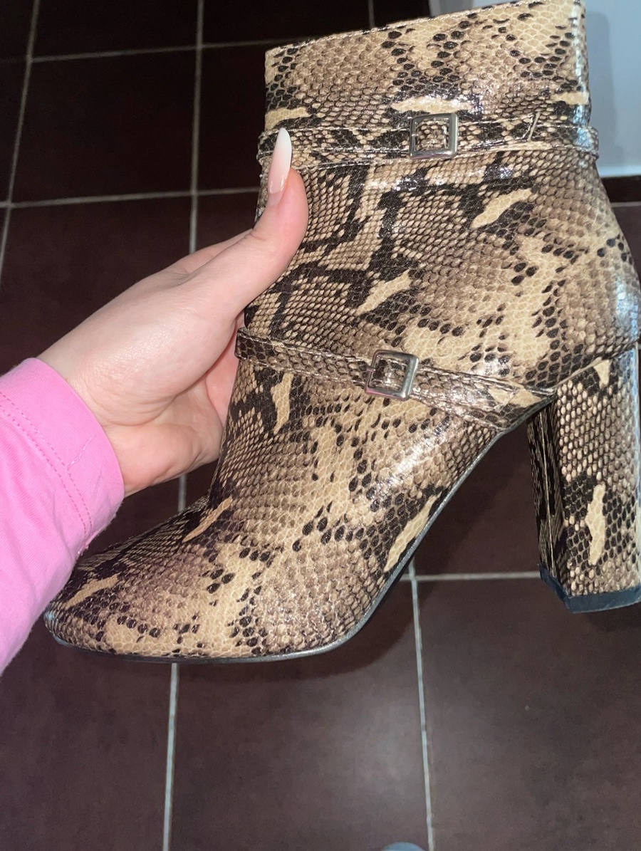  Botine cu toc înalt, EU 38