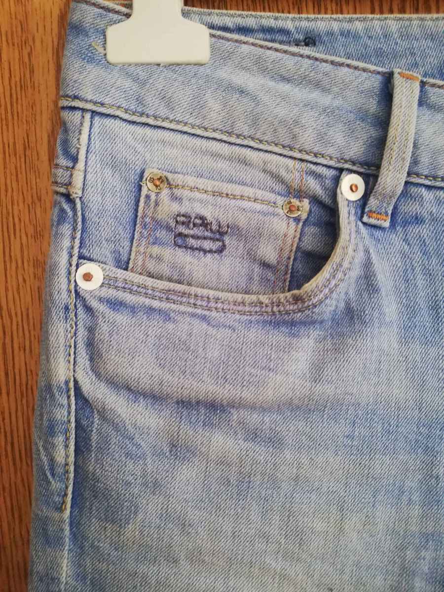  Jeans drepți, 29