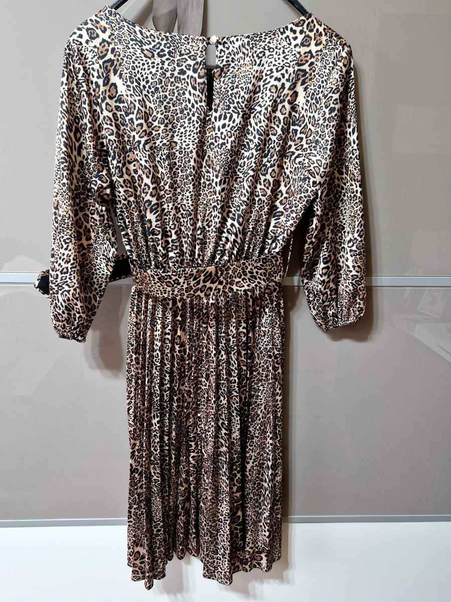 Rochie de ocazie, L
